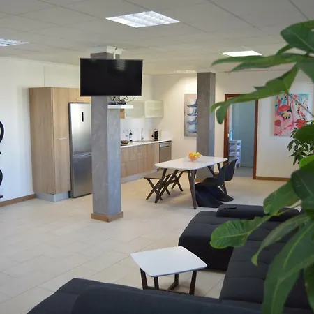 Moai Loft